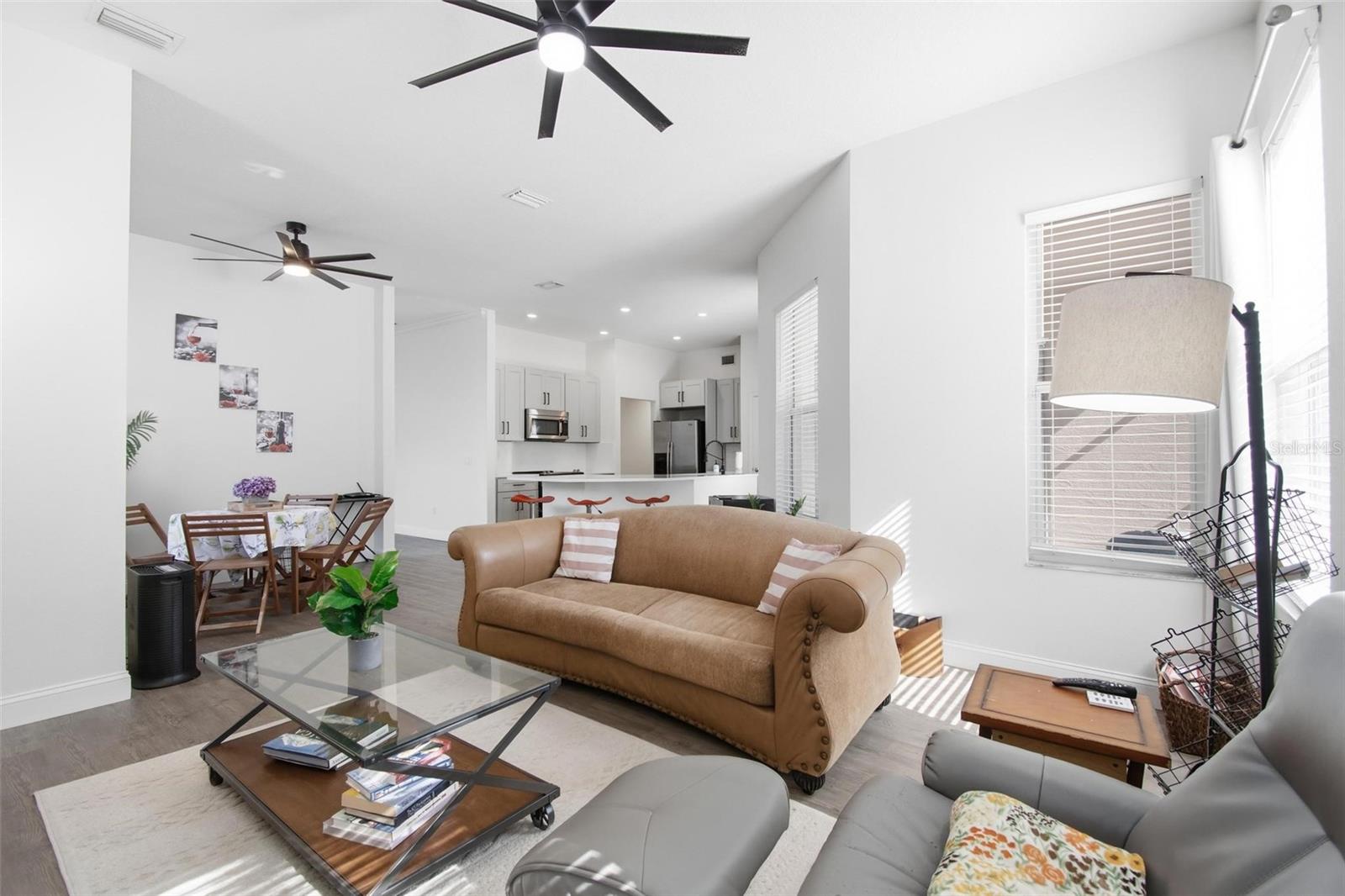 Image 11 of 84 For 9 Saint Andrews Court