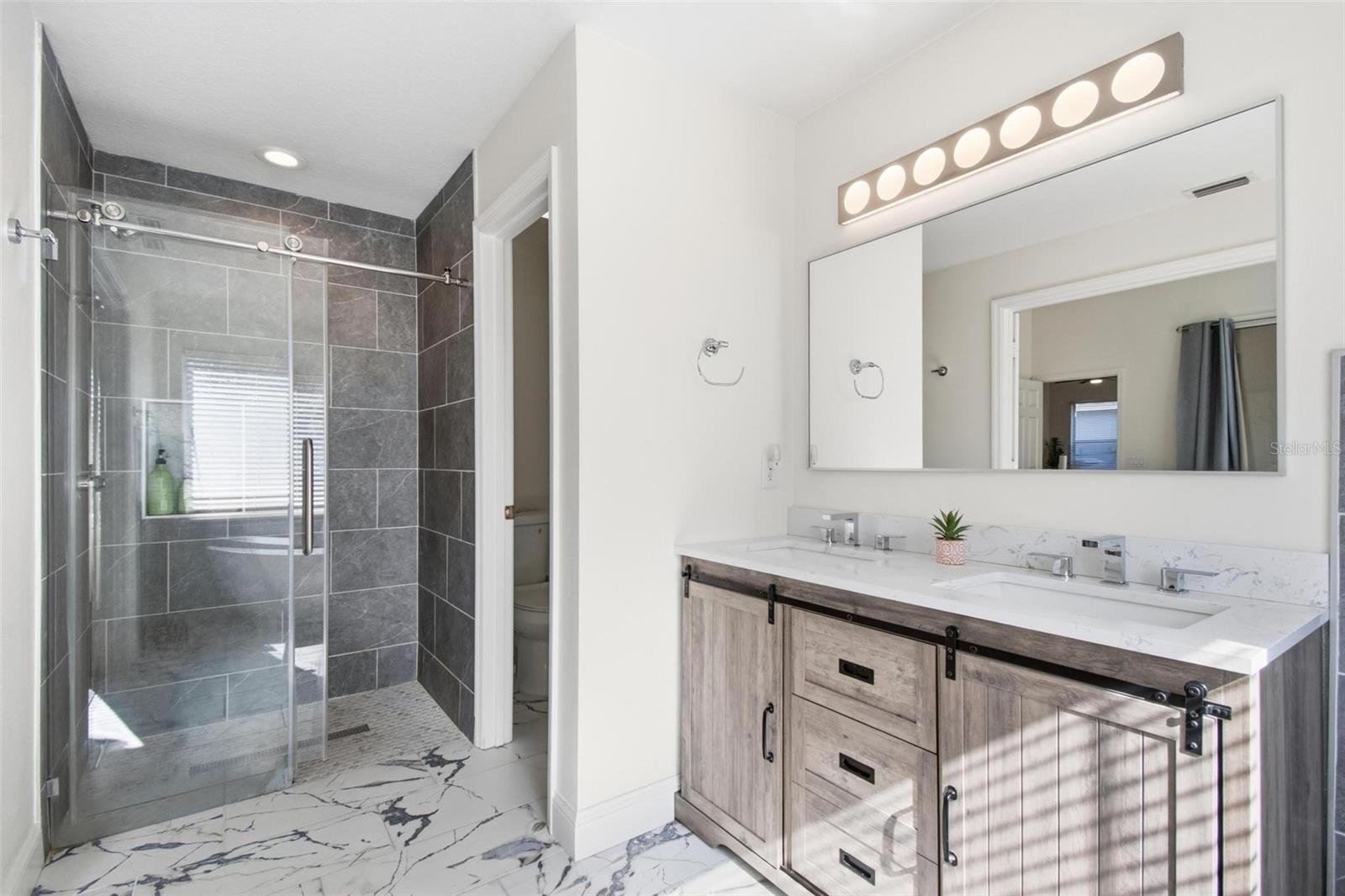 Image 26 of 84 For 9 Saint Andrews Court