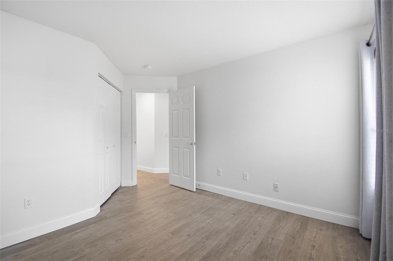 Image 34 of 84 For 9 Saint Andrews Court