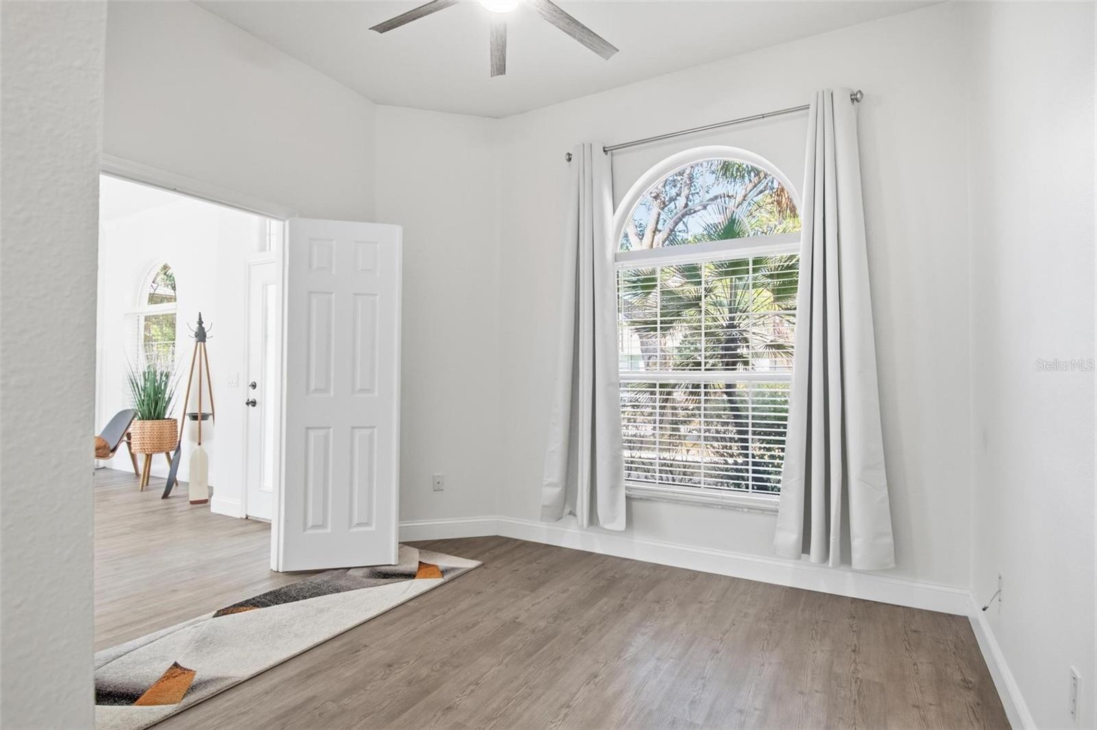 Image 41 of 84 For 9 Saint Andrews Court