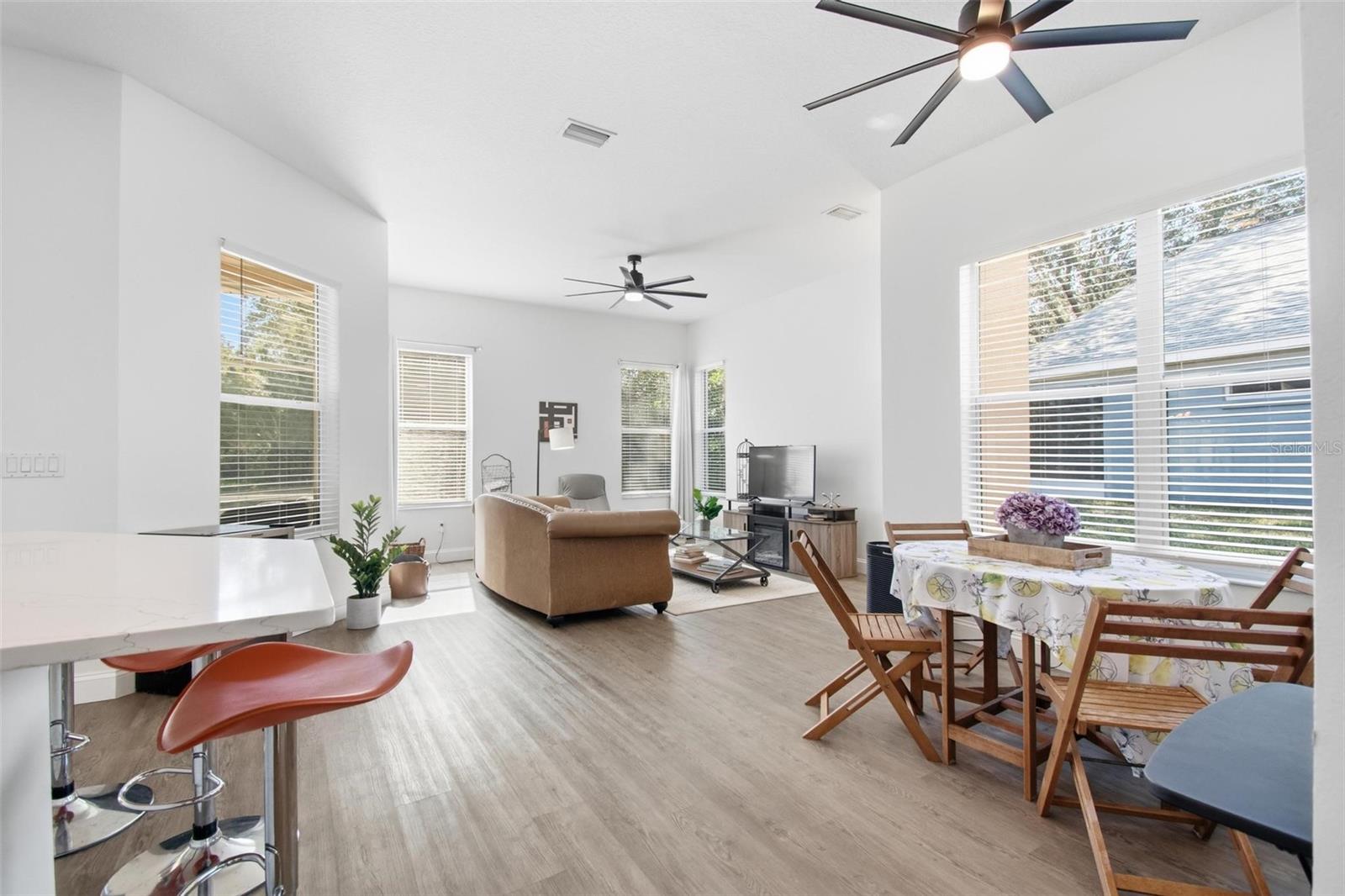 Image 8 of 84 For 9 Saint Andrews Court