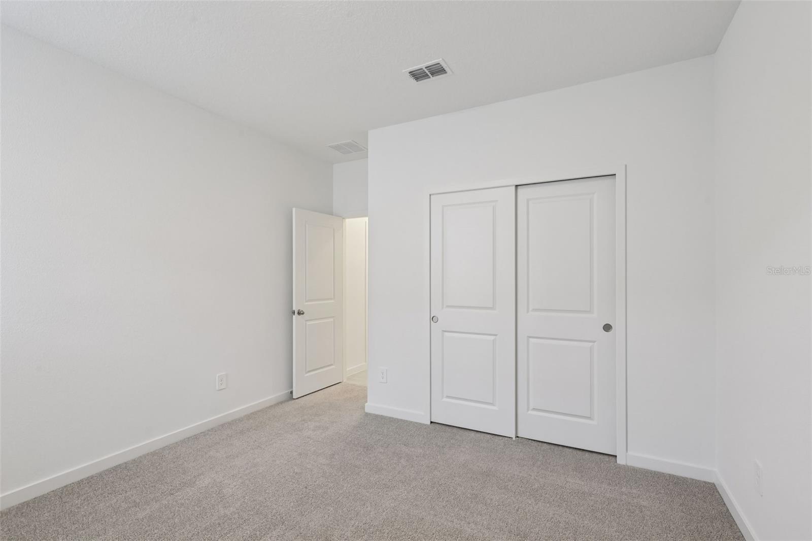 Image 29 of 37 For 49 Wandering Creek Way