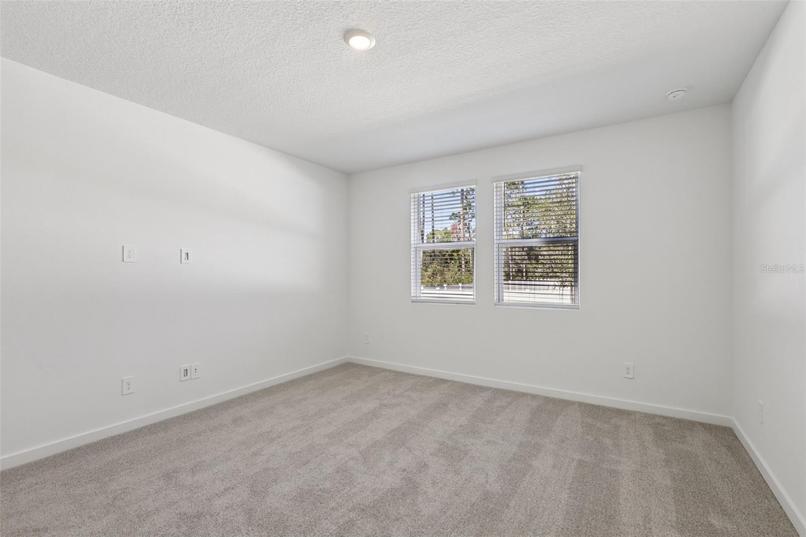 Image 31 of 37 For 49 Wandering Creek Way