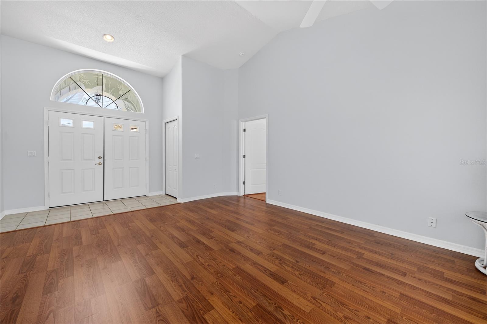 Image 31 of 57 For 32 Walker Drive