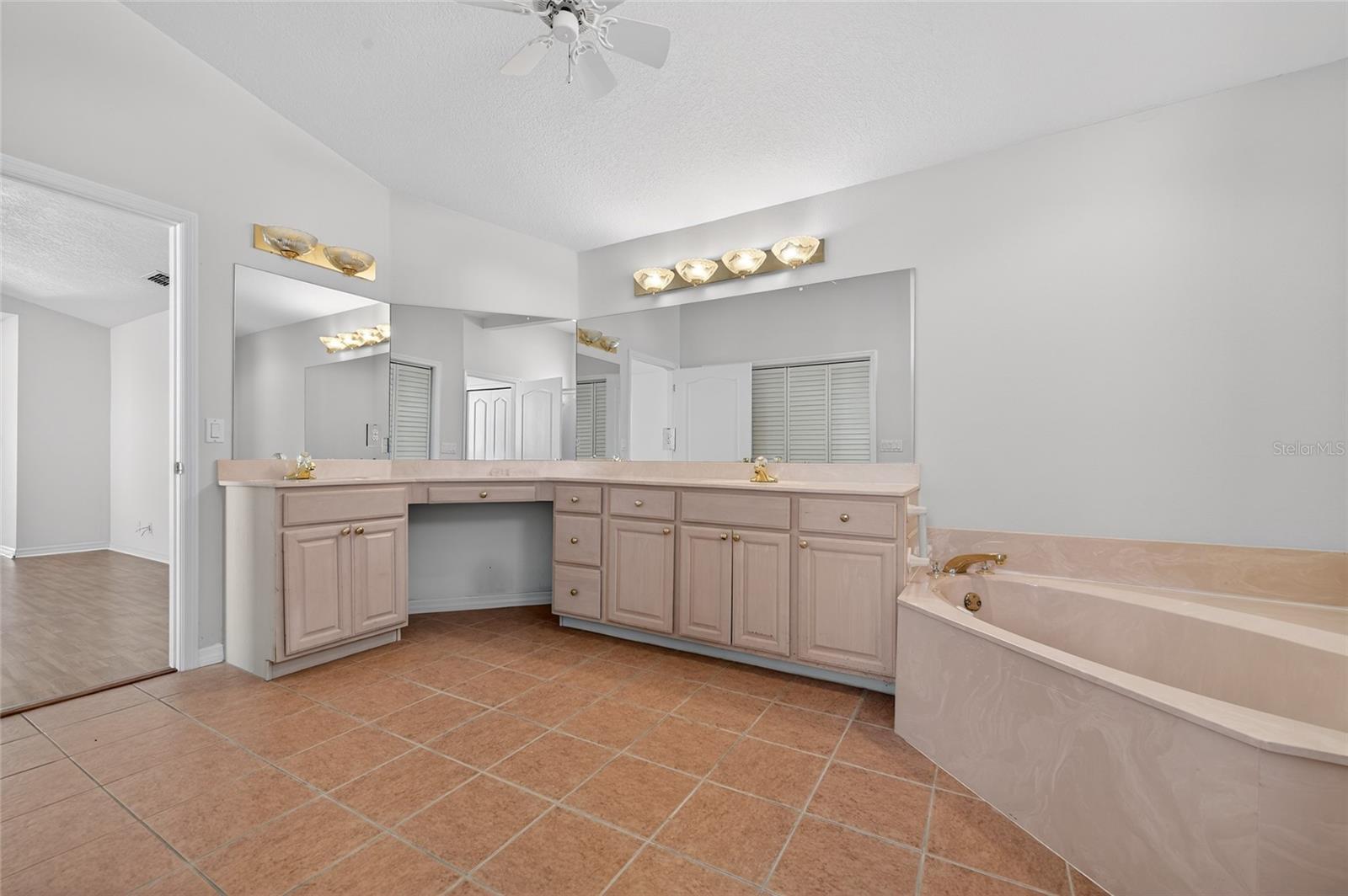 Image 37 of 57 For 32 Walker Drive