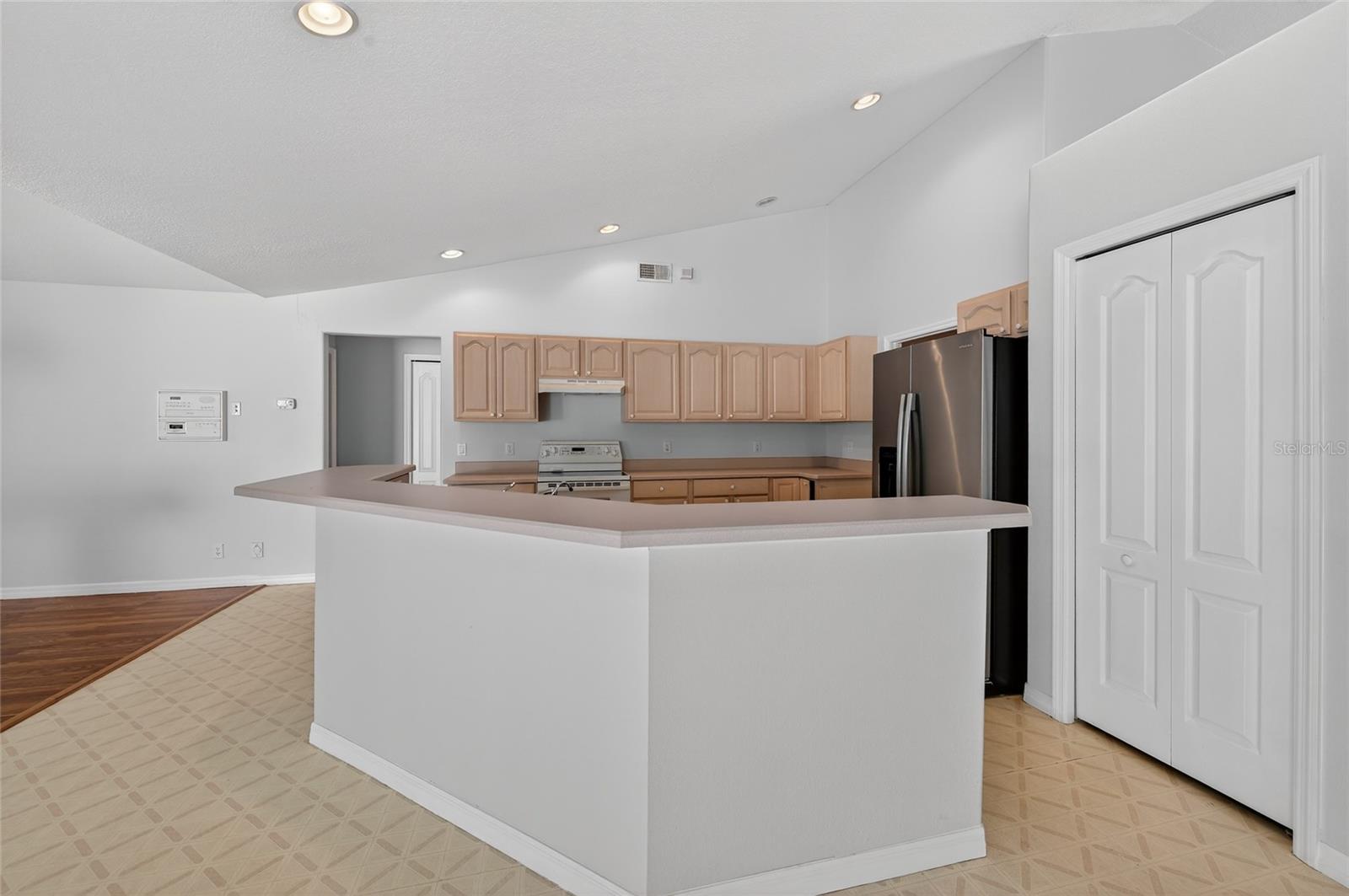 Image 42 of 57 For 32 Walker Drive