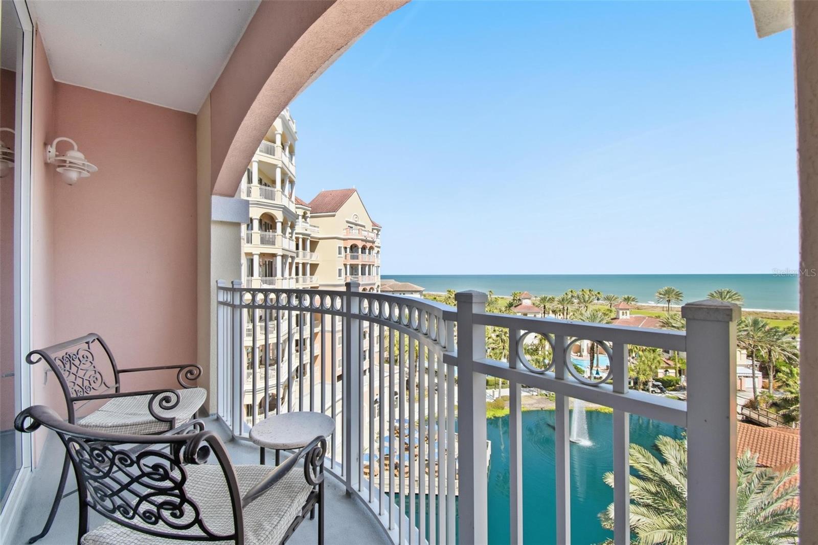 Image 22 of 56 For 200 Ocean Crest Drive 635