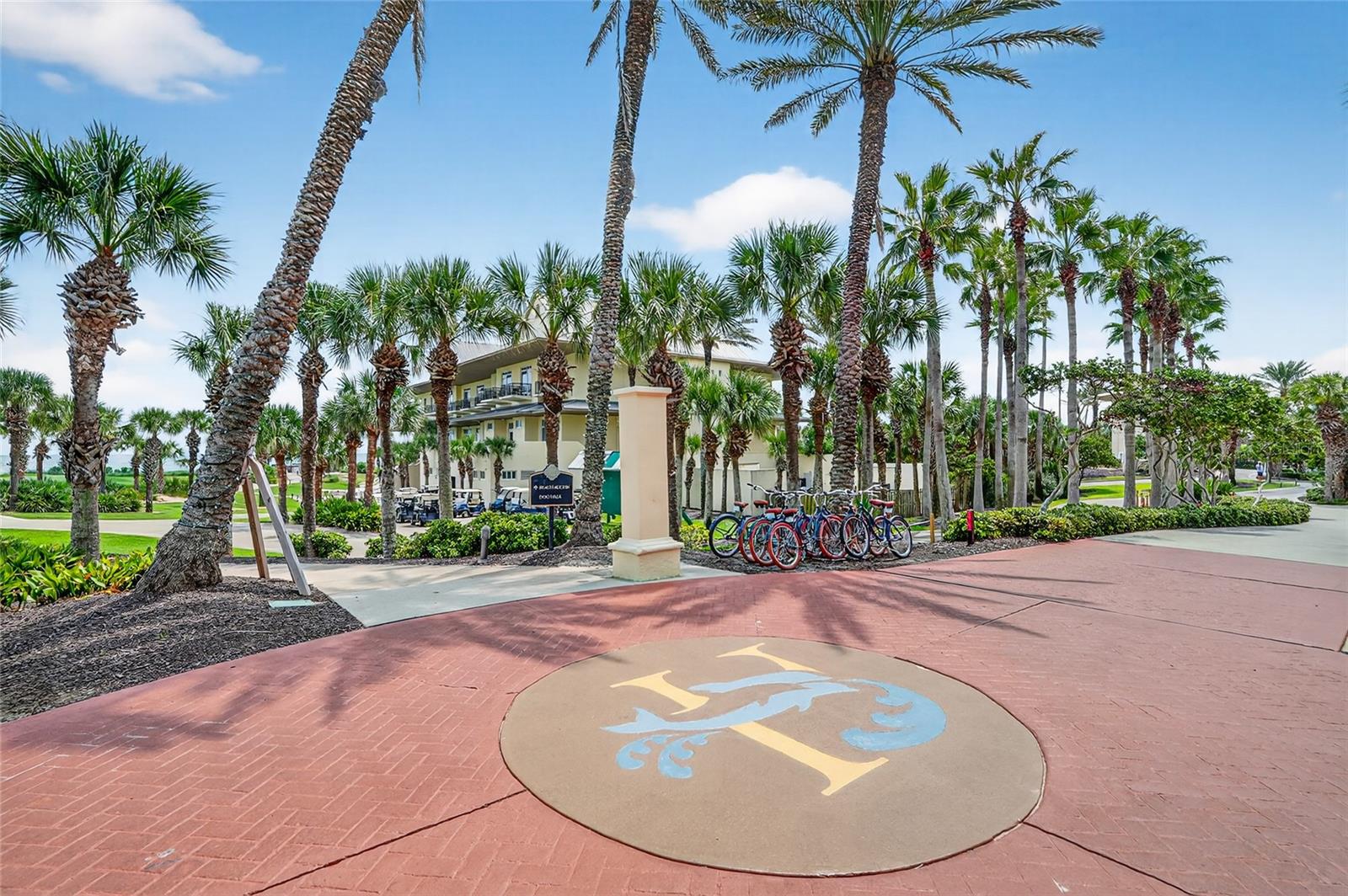 Image 41 of 56 For 200 Ocean Crest Drive 635