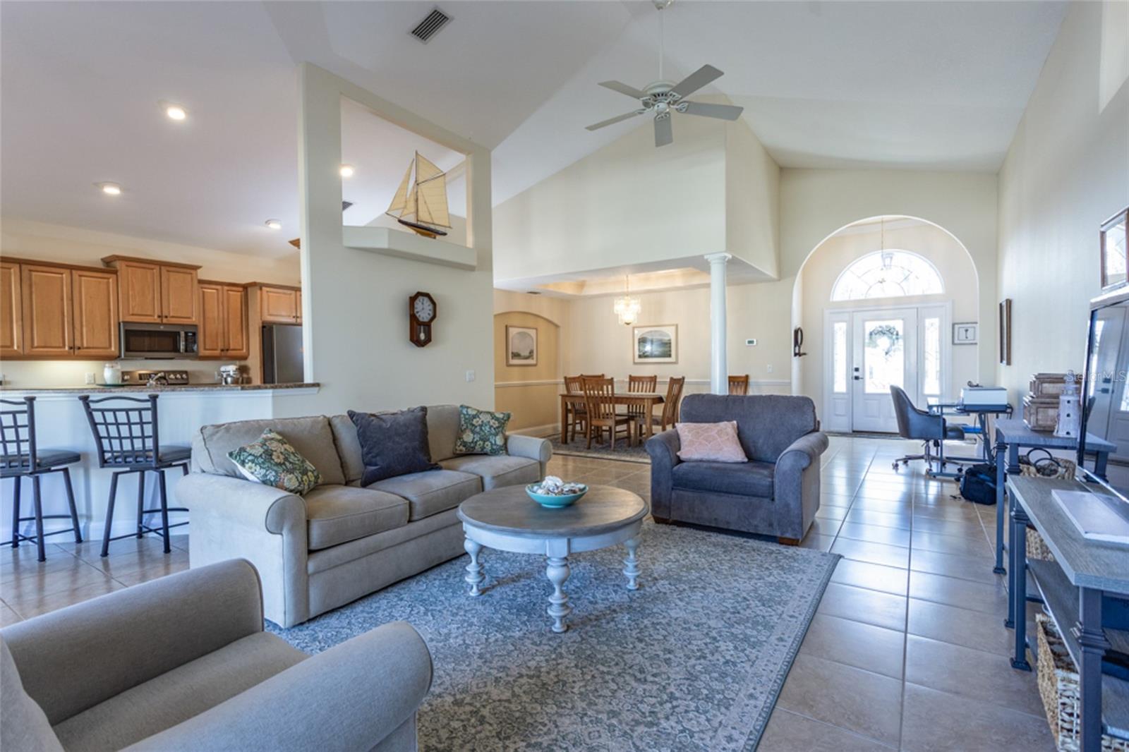 Image 10 of 27 For 11 Faircastle Lane