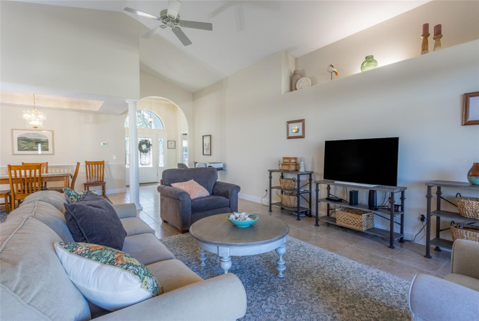 Image 11 of 27 For 11 Faircastle Lane