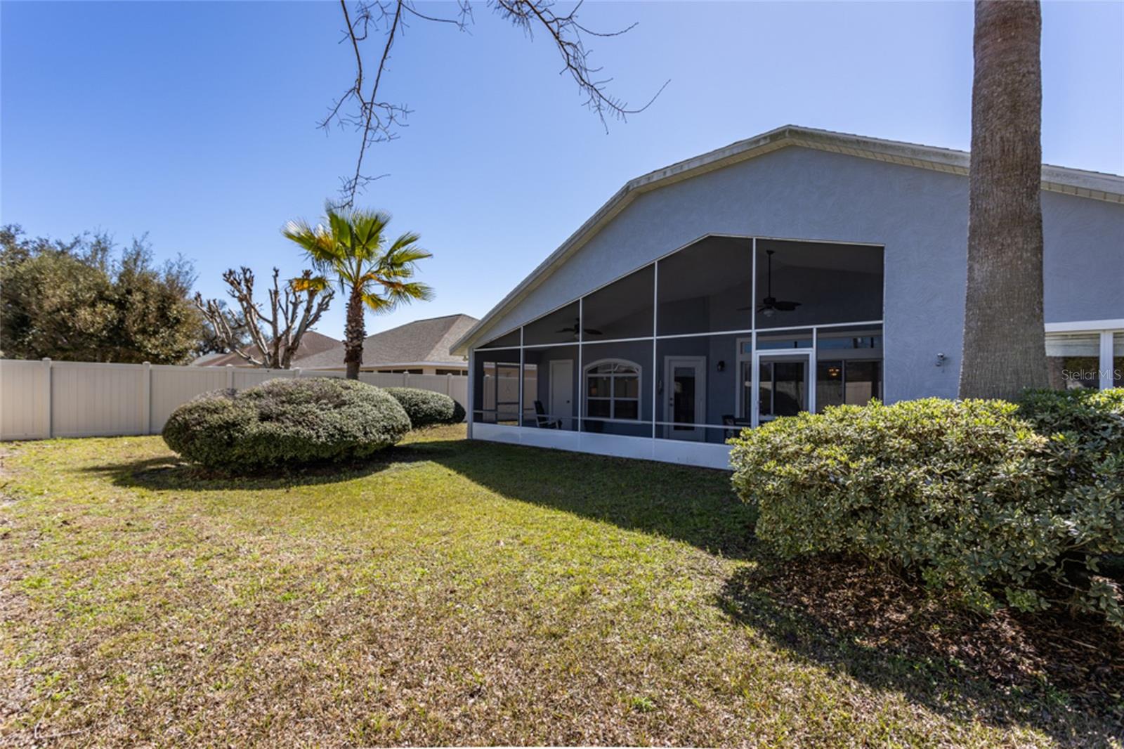 Image 21 of 27 For 11 Faircastle Lane