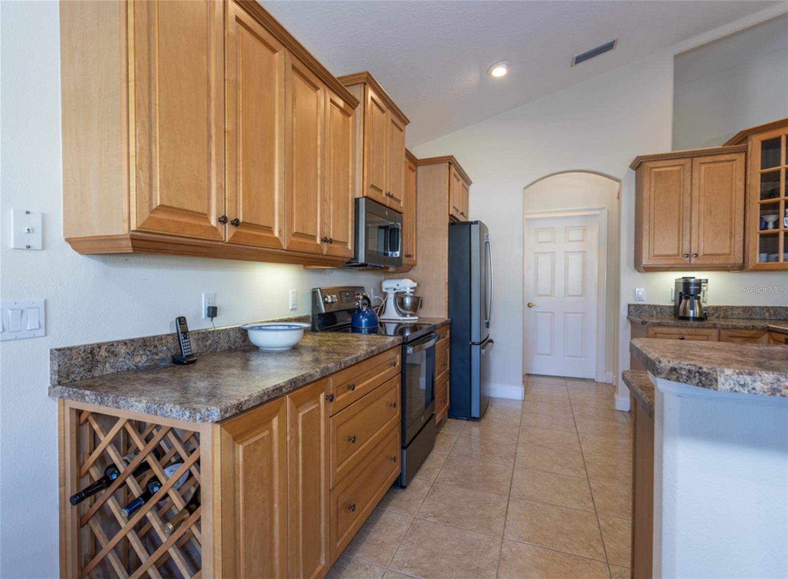 Image 5 of 27 For 11 Faircastle Lane