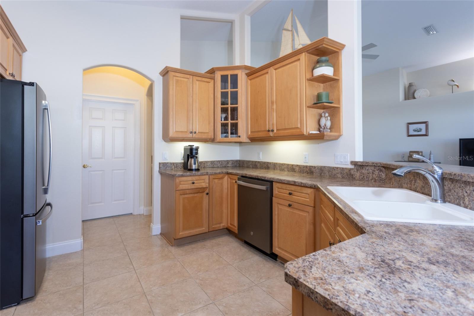 Image 6 of 27 For 11 Faircastle Lane