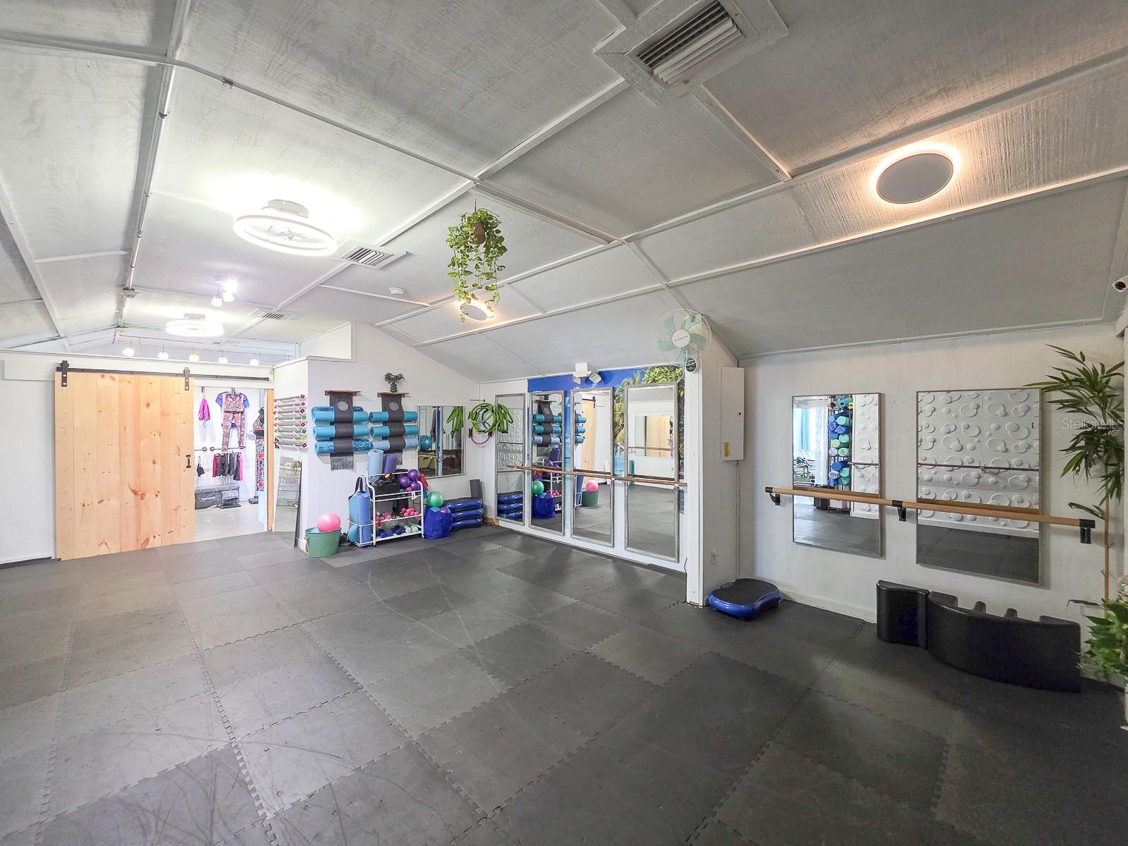 Image 39 of 54 For 208 3rd Street