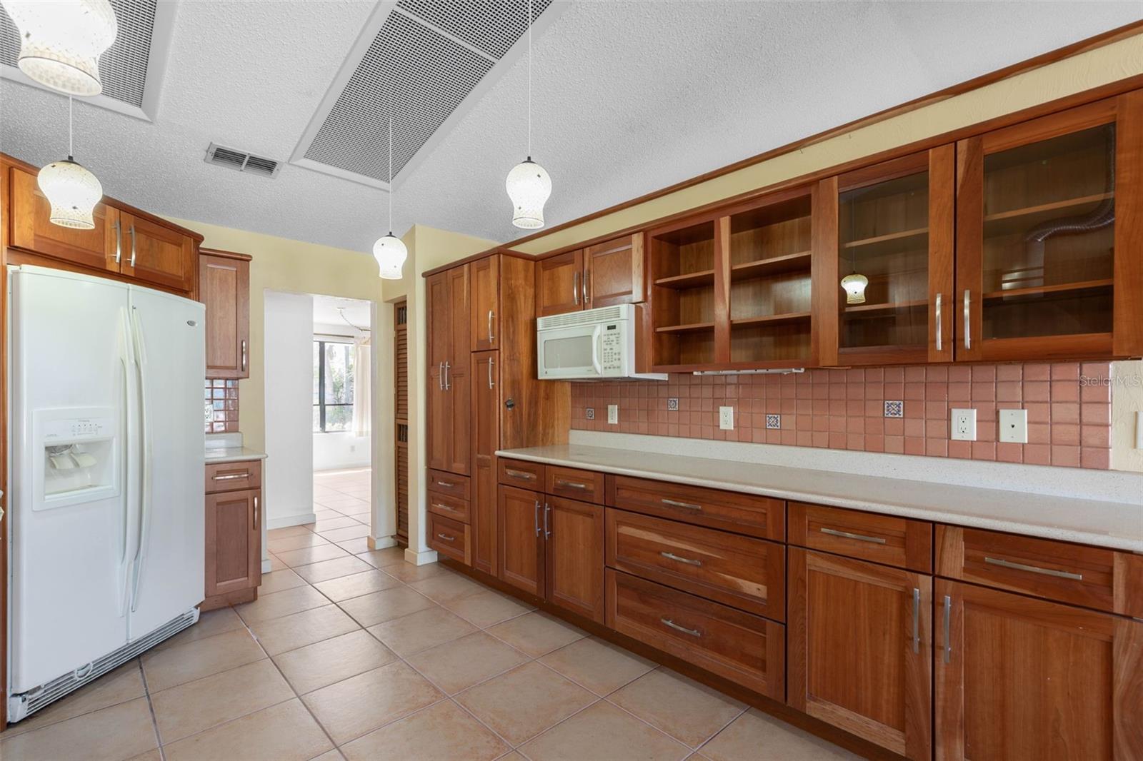 Image 23 of 59 For 3203 John Anderson Drive