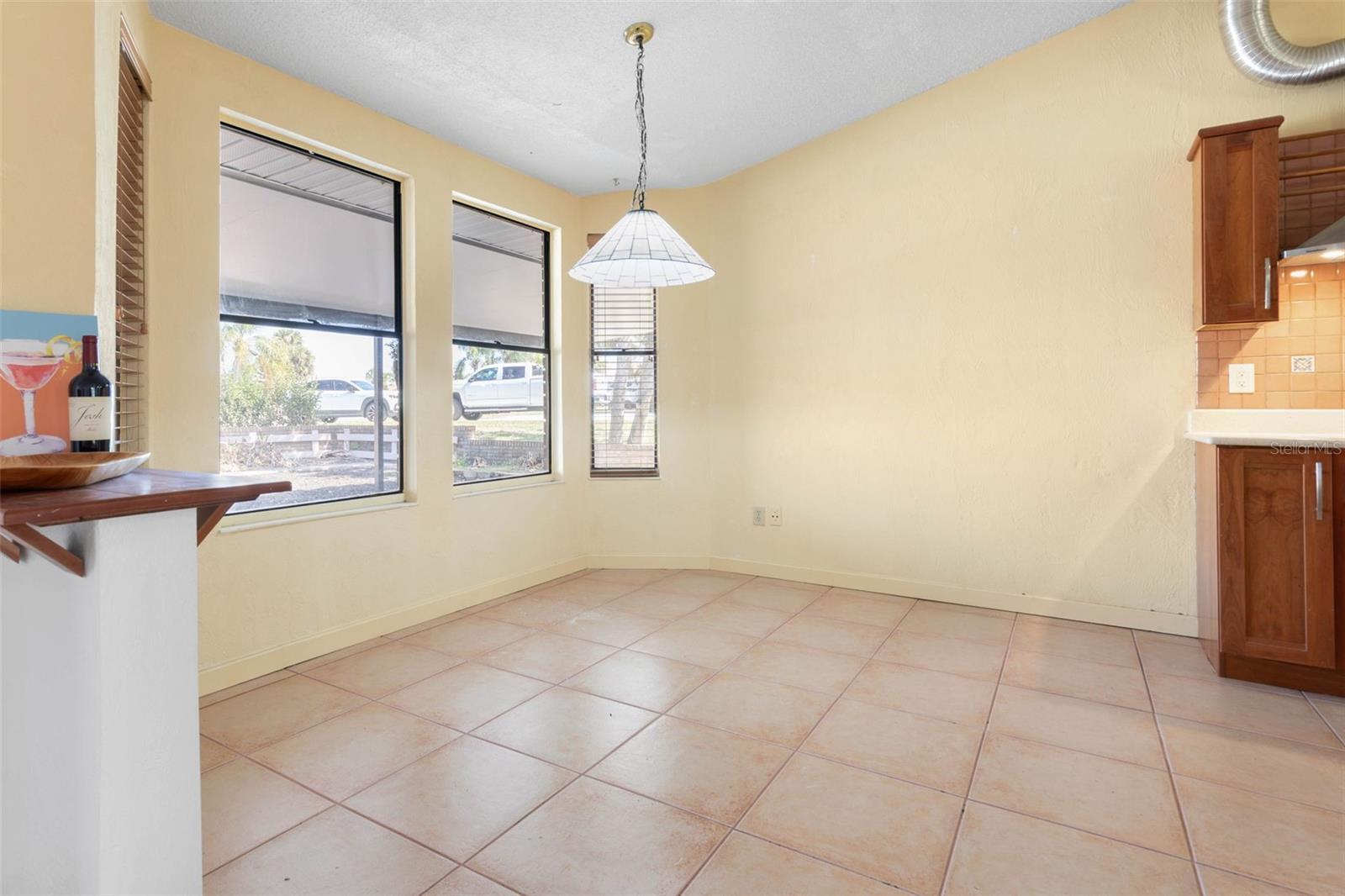 Image 26 of 59 For 3203 John Anderson Drive