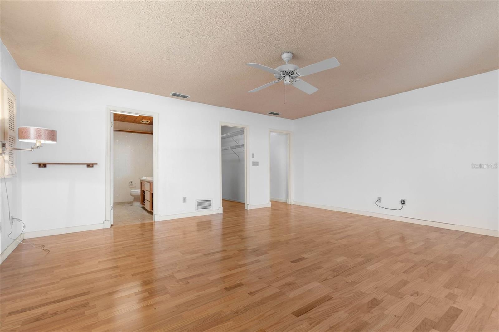 Image 29 of 59 For 3203 John Anderson Drive