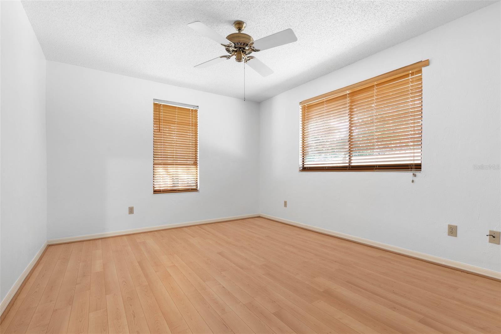 Image 34 of 59 For 3203 John Anderson Drive