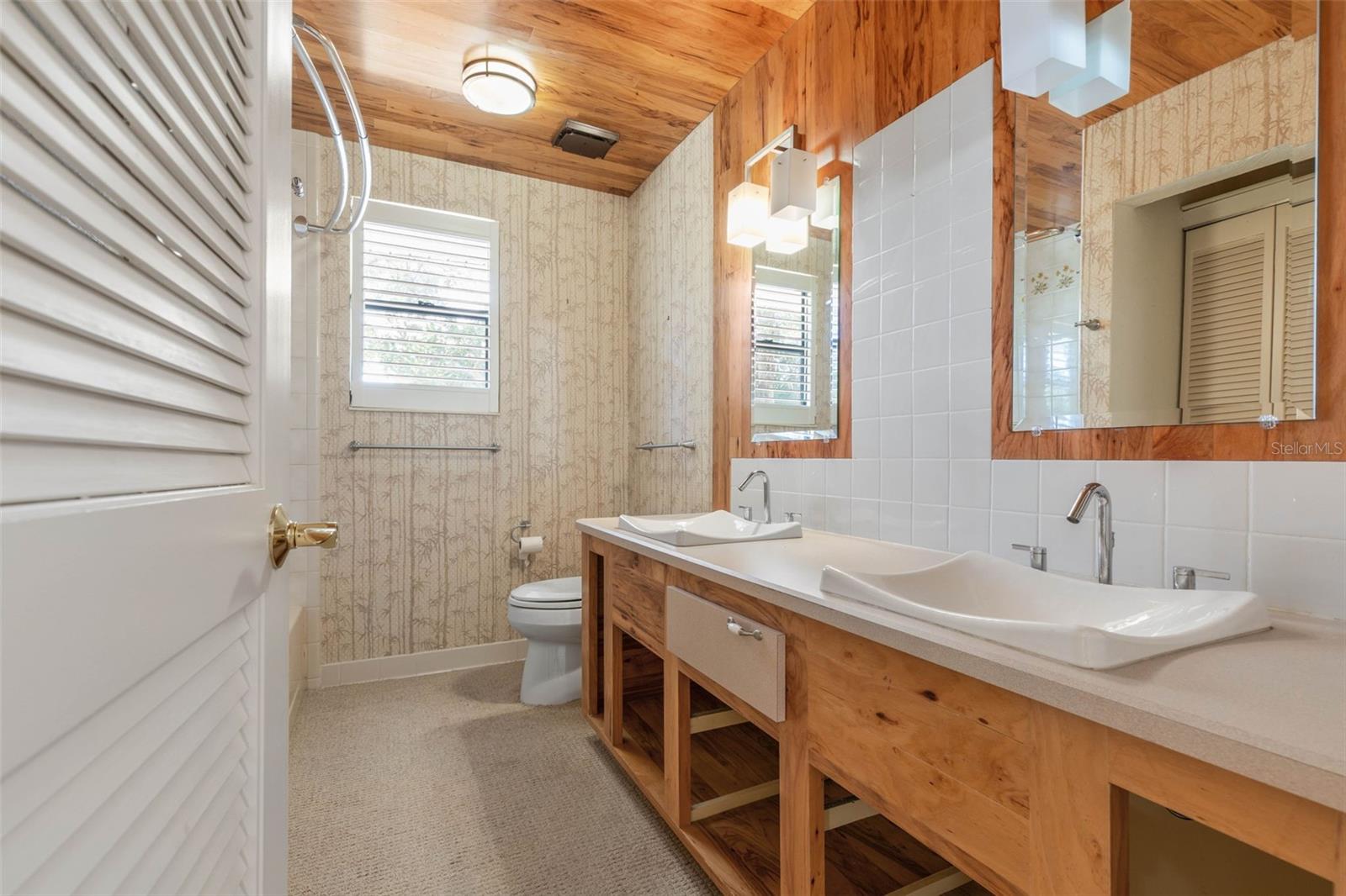 Image 36 of 59 For 3203 John Anderson Drive