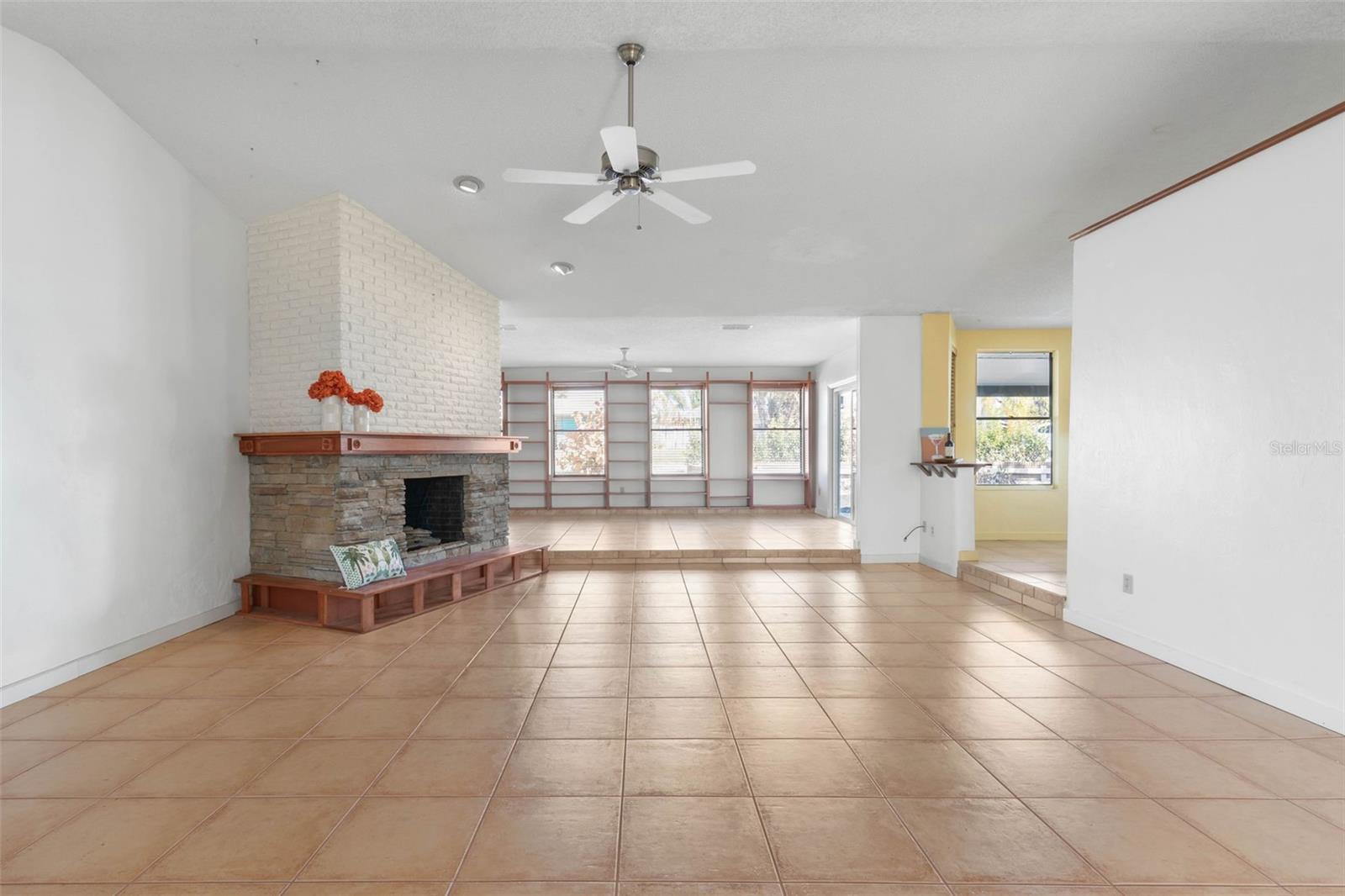 Image 8 of 59 For 3203 John Anderson Drive