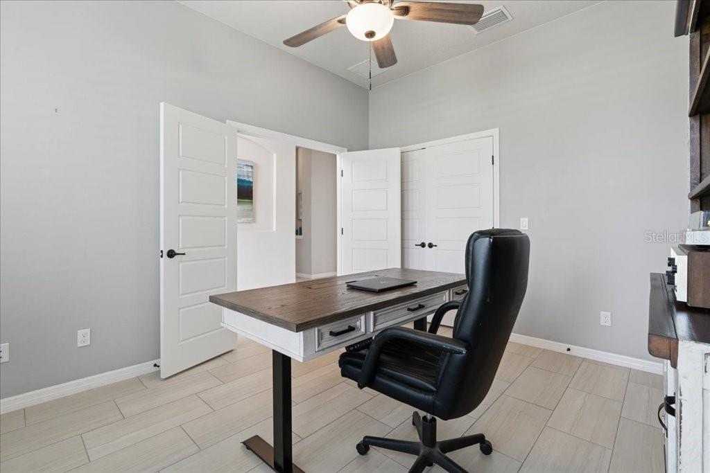 Image 24 of 41 For 45 Graham Woods Place