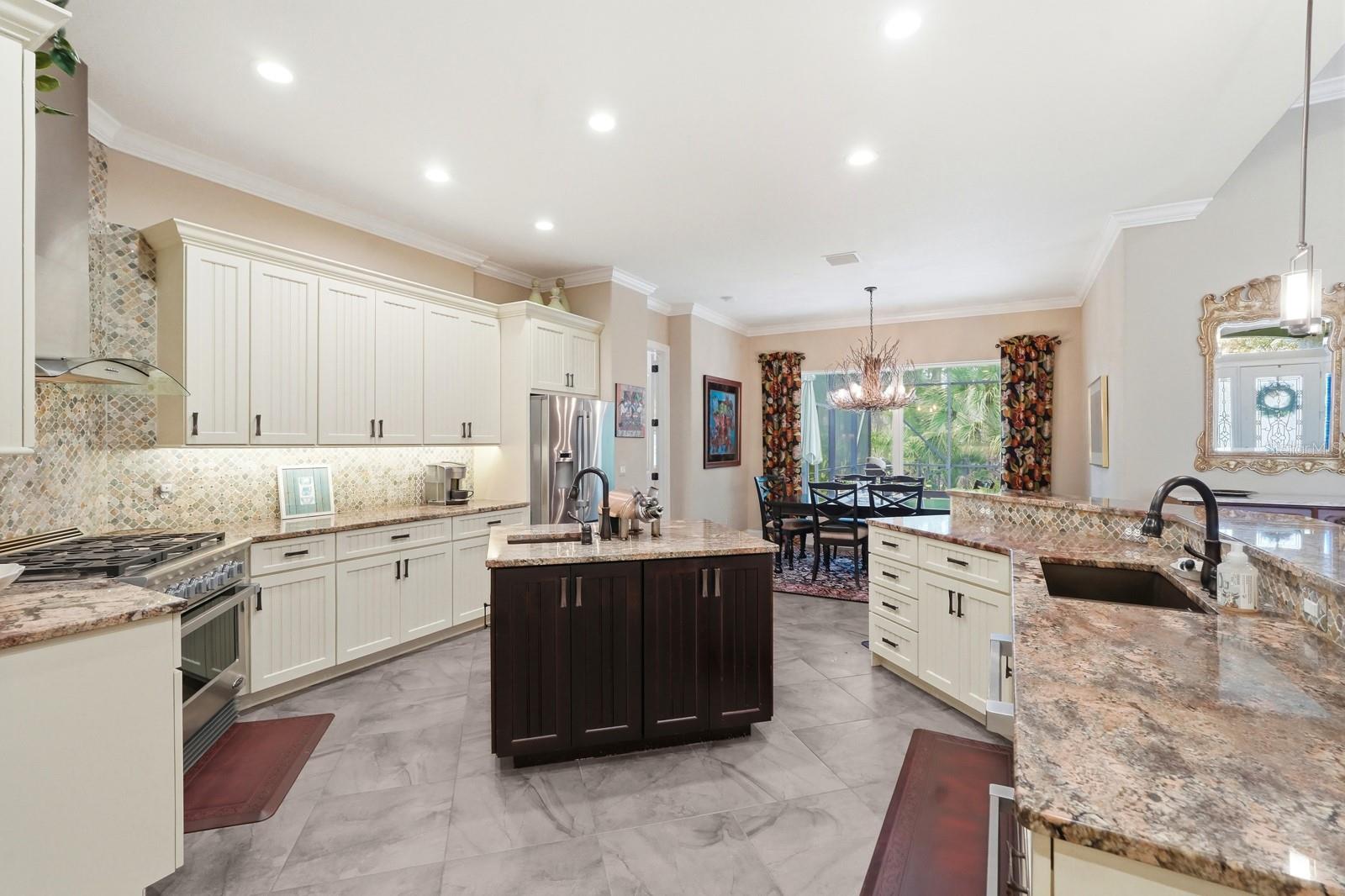 Image 13 of 63 For 56 Park Circle