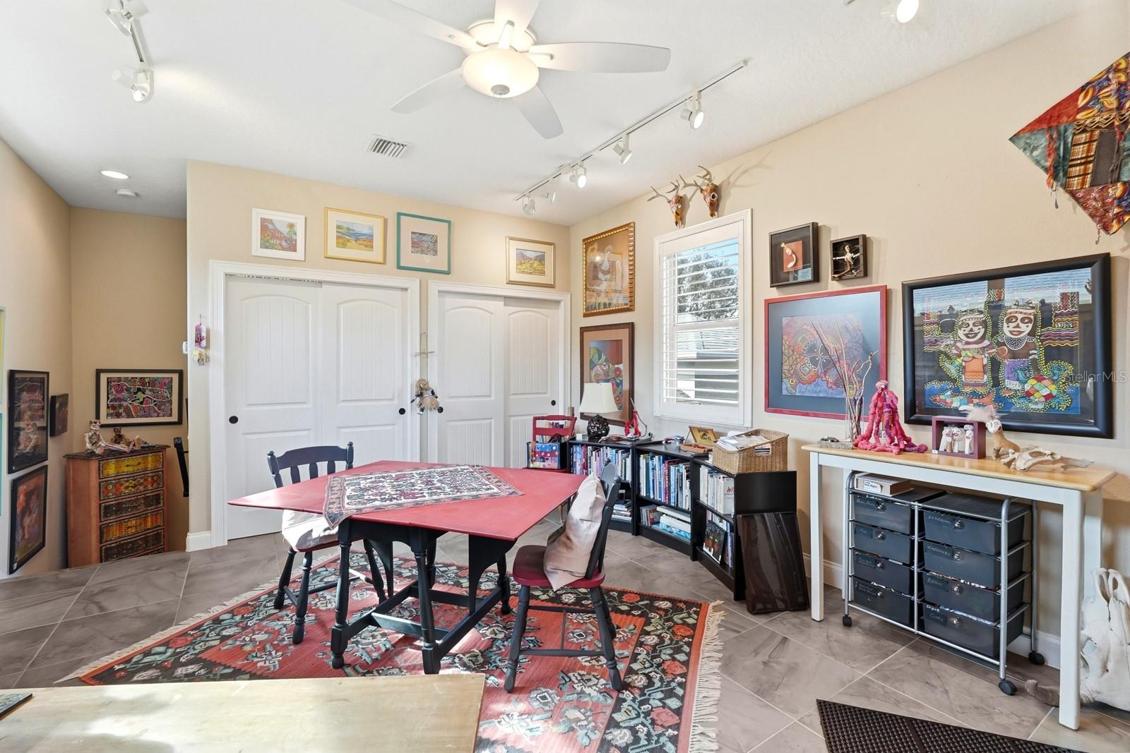 Image 23 of 63 For 56 Park Circle