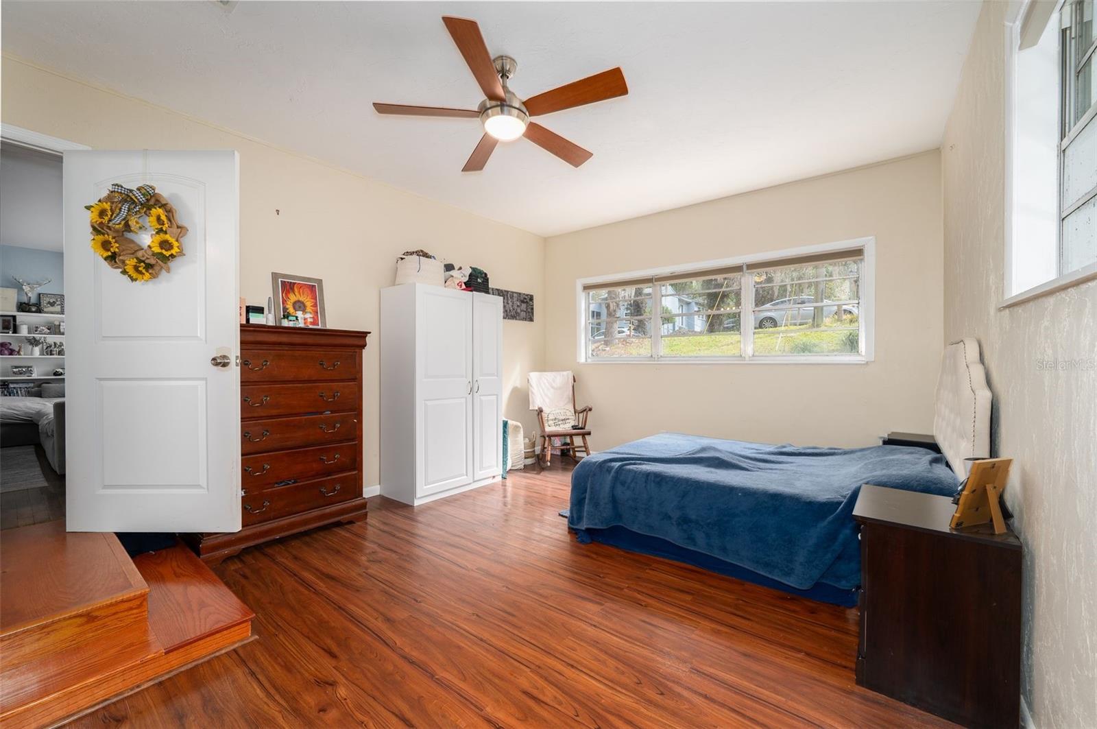 Image 18 of 35 For 418 27th Terrace