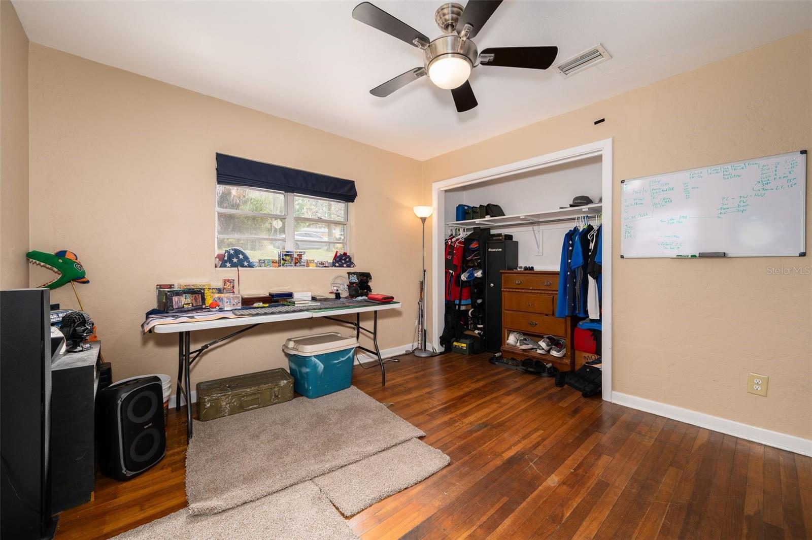 Image 25 of 35 For 418 27th Terrace