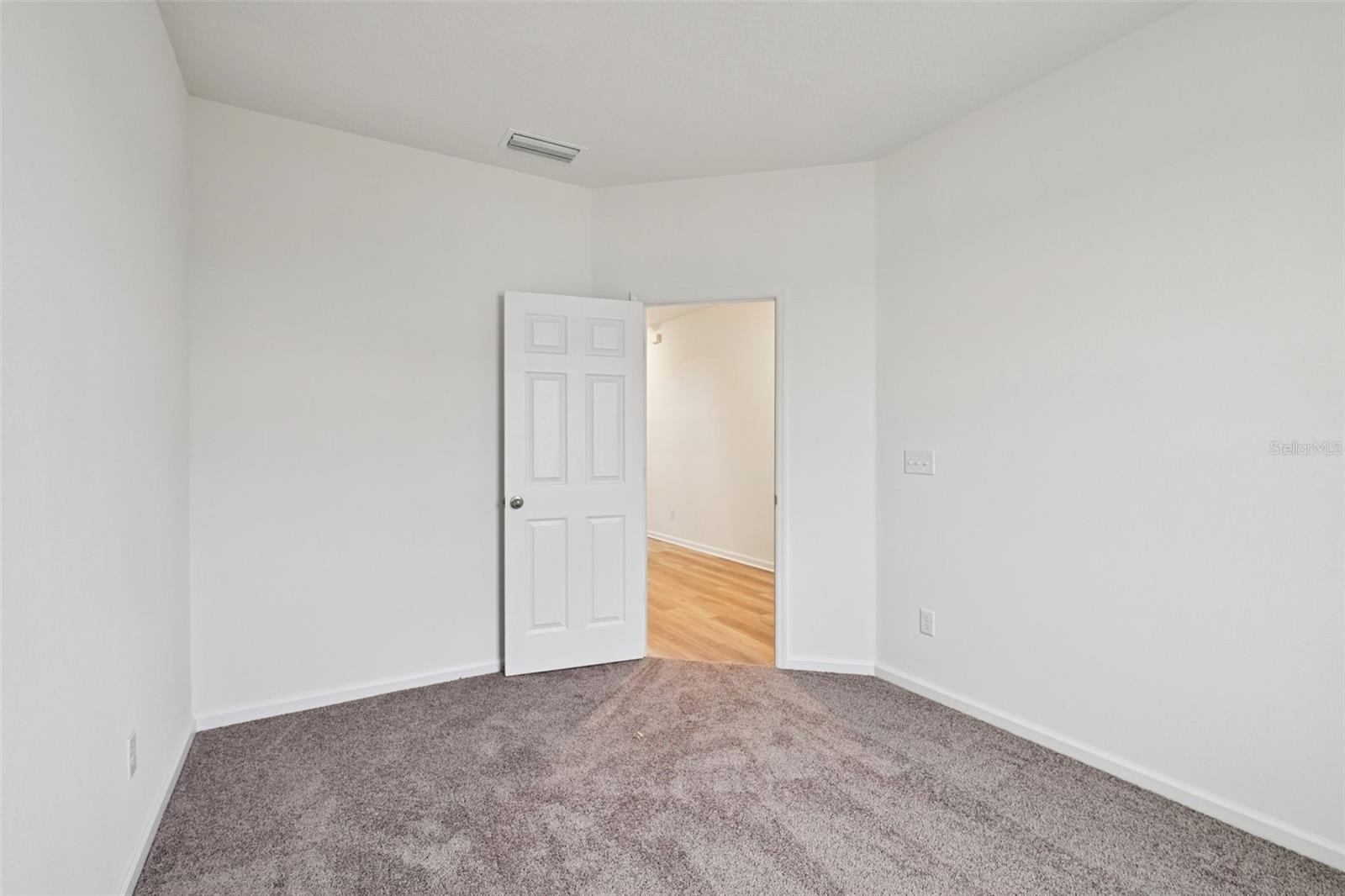 Image 20 of 32 For 94 Waverly Lane