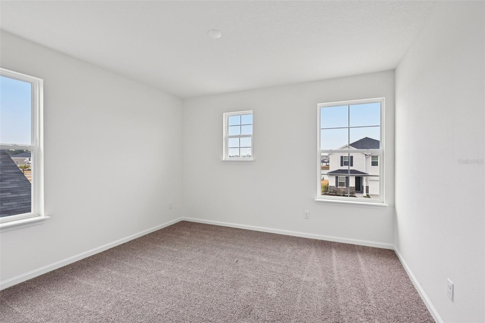 Image 8 of 32 For 94 Waverly Lane