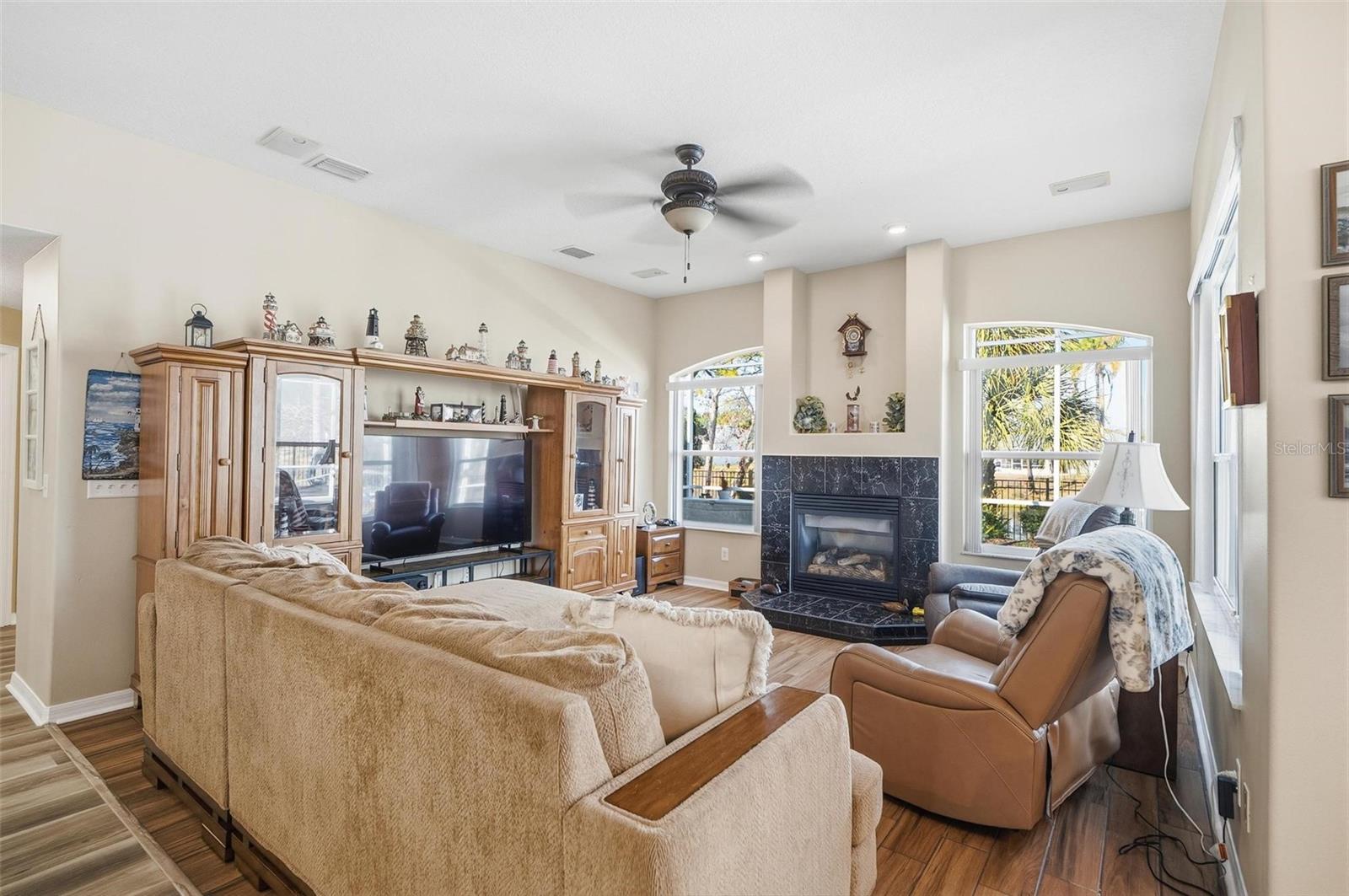 Image 20 of 68 For 58 Buttonworth Drive