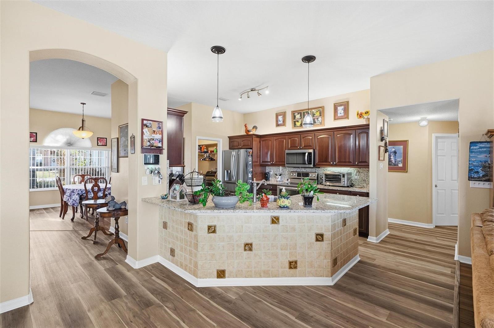 Image 25 of 68 For 58 Buttonworth Drive