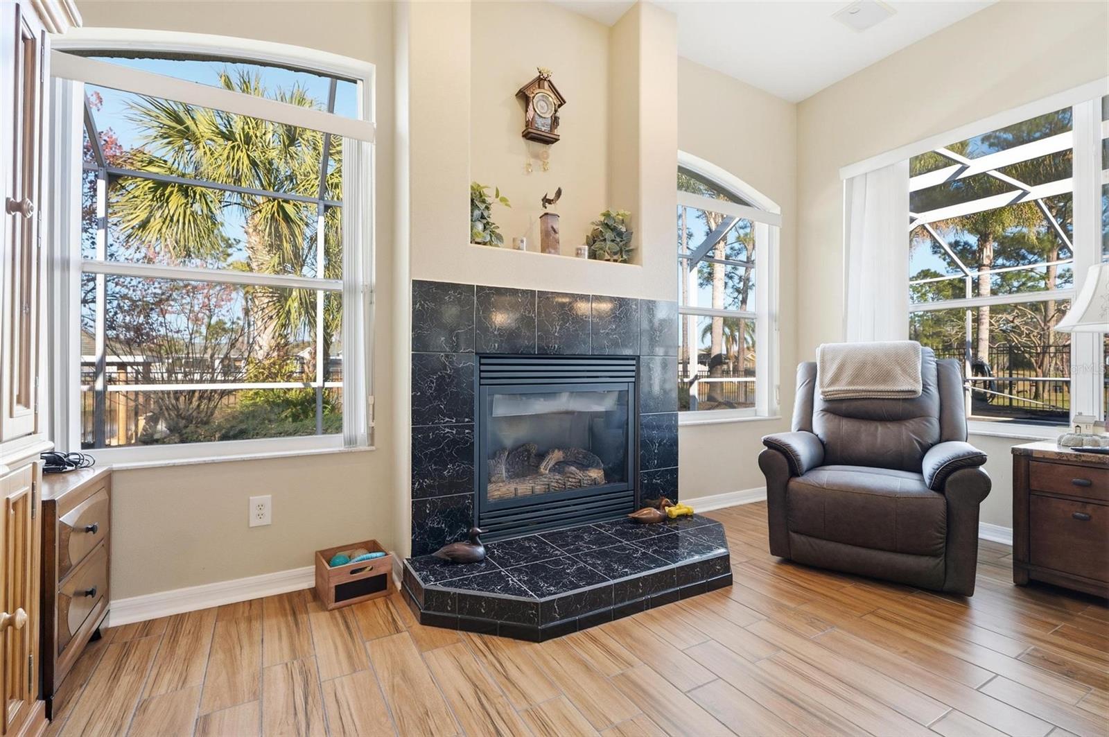 Image 32 of 68 For 58 Buttonworth Drive