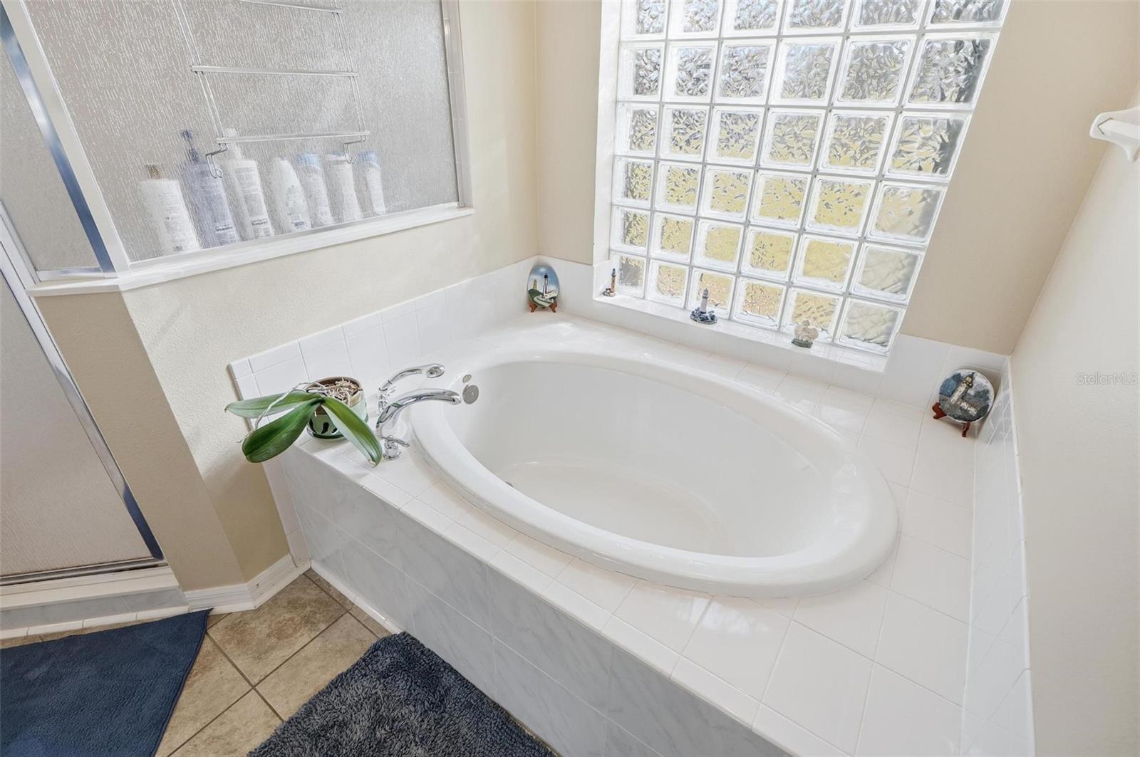 Image 41 of 68 For 58 Buttonworth Drive