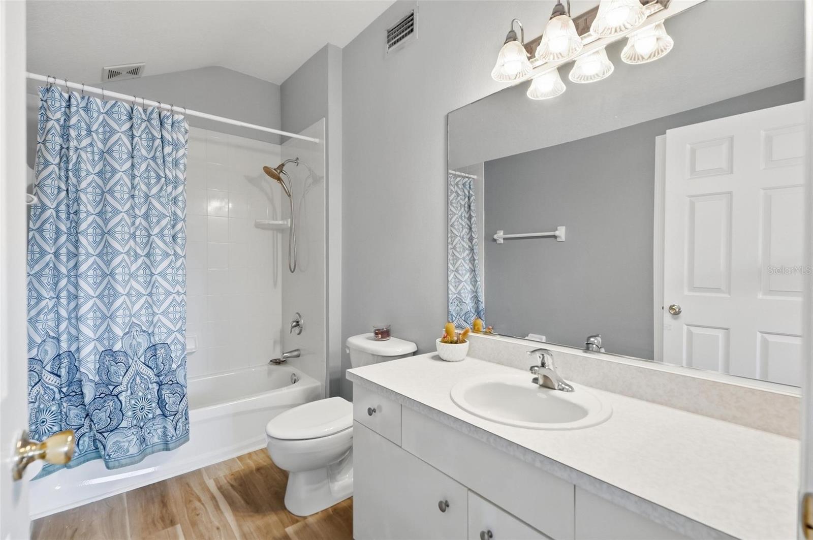 Image 55 of 68 For 58 Buttonworth Drive