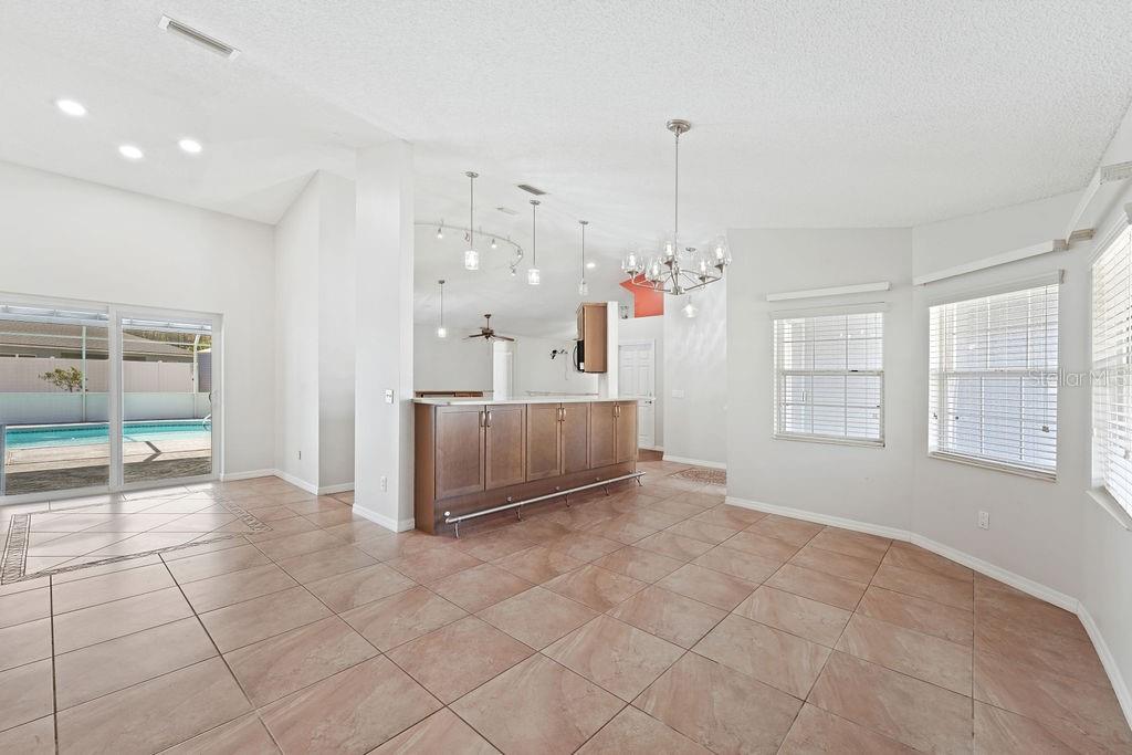 Image 4 of 48 For 14 Wynnfield Drive