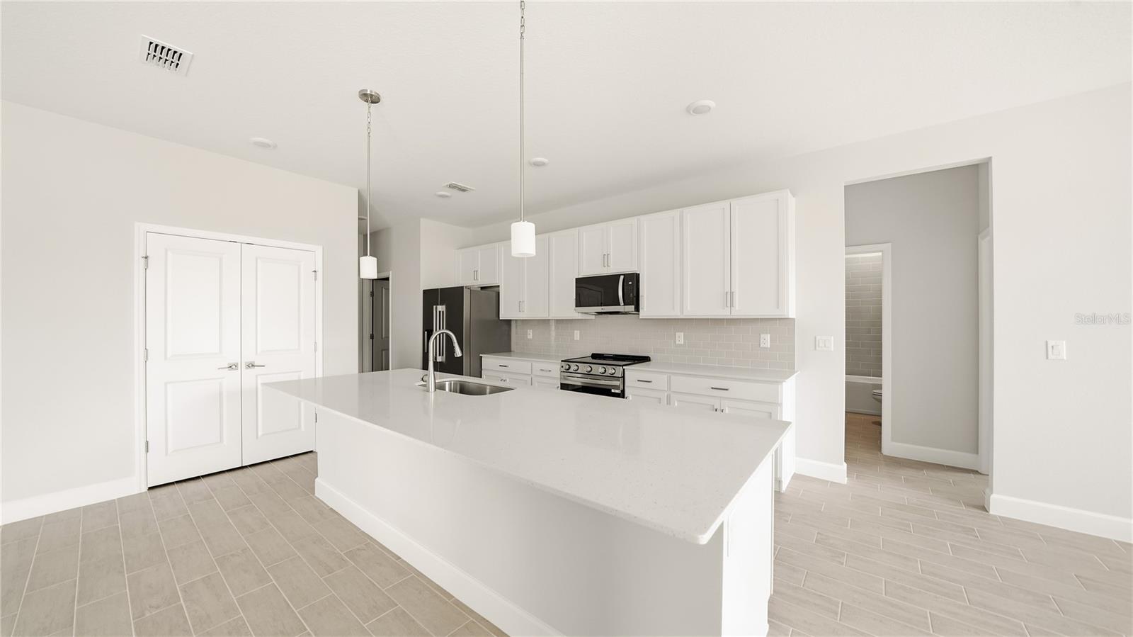 Image 12 of 46 For 2 Roller Lane