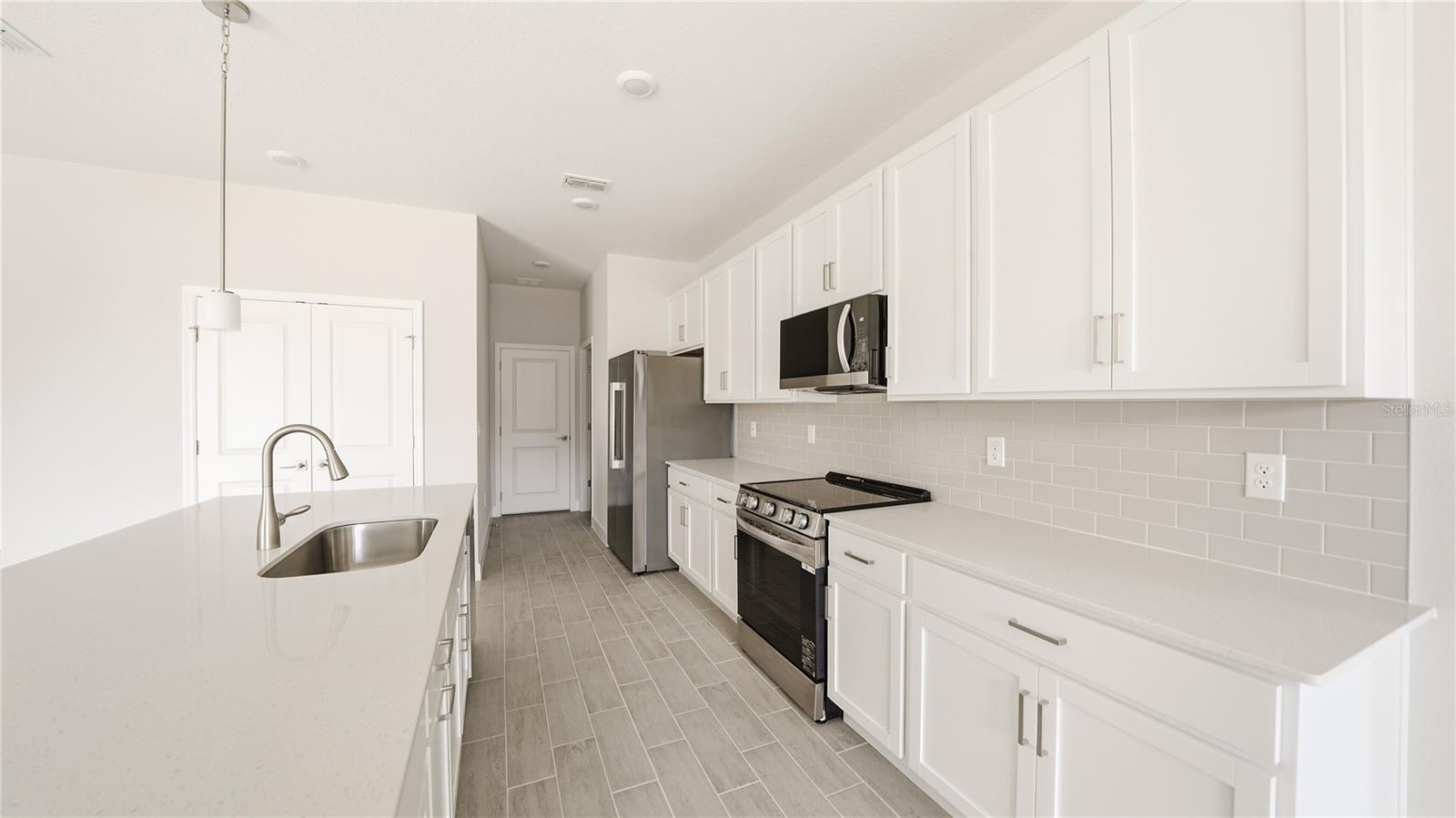 Image 14 of 46 For 2 Roller Lane