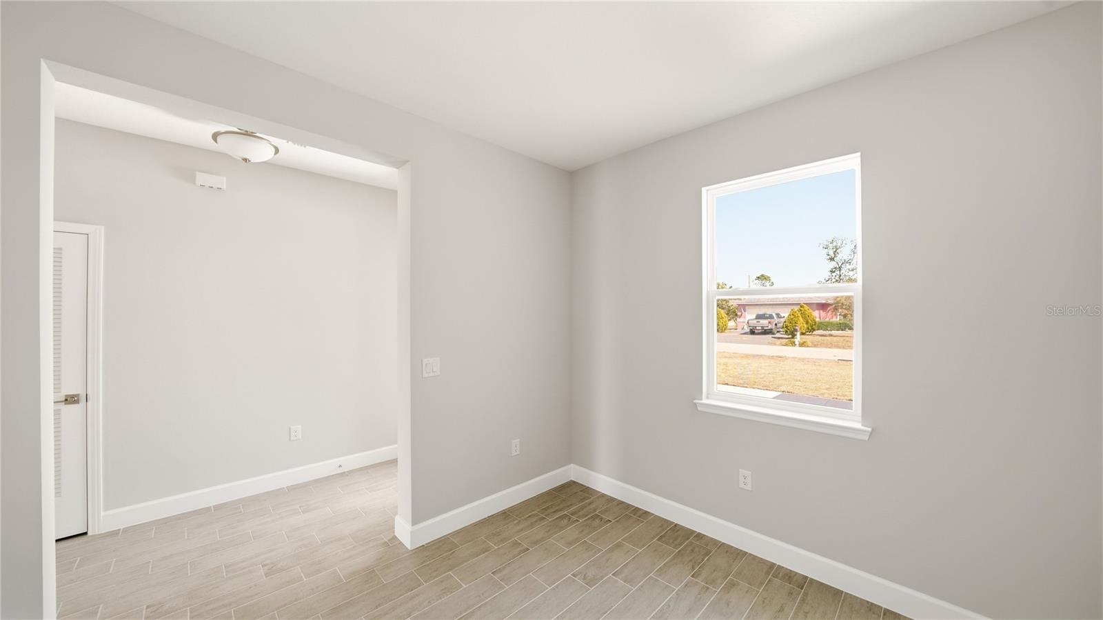 Image 4 of 46 For 2 Roller Lane