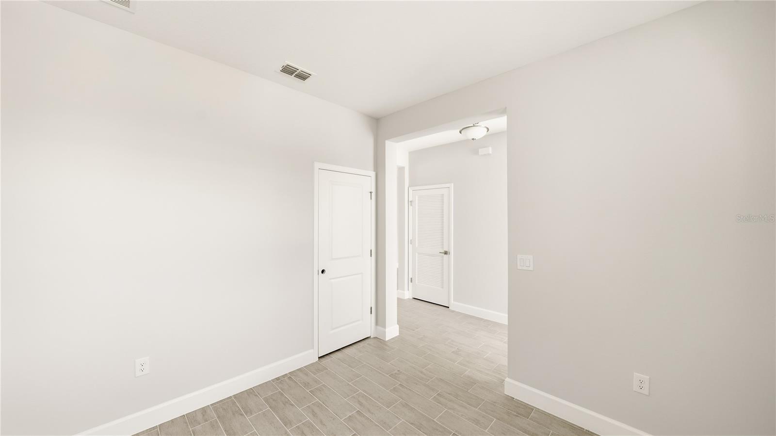 Image 5 of 46 For 2 Roller Lane