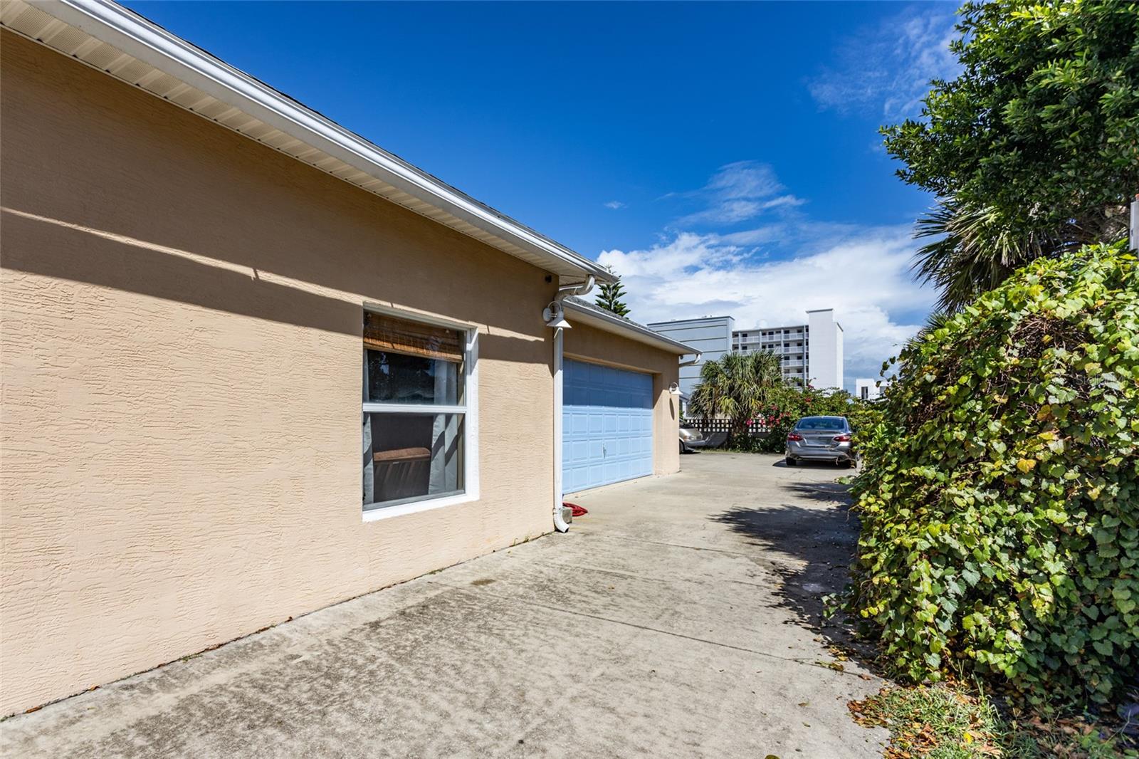 Image 10 of 53 For 497 Grandview Avenue