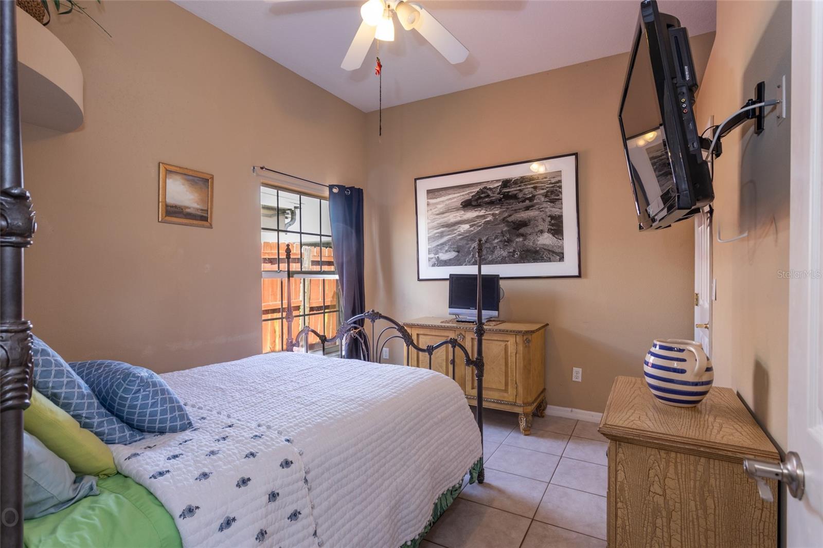 Image 32 of 53 For 497 Grandview Avenue