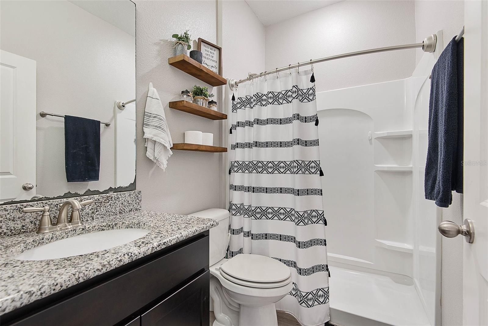 Image 30 of 54 For 37 Londonderry Drive