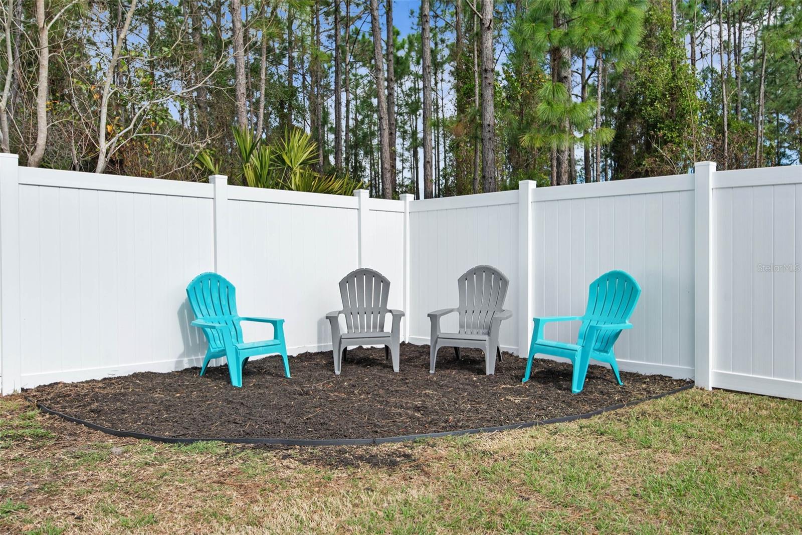 Image 44 of 54 For 37 Londonderry Drive