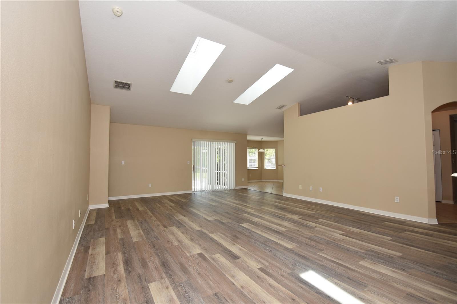 Image 7 of 55 For 54 Postwood Drive