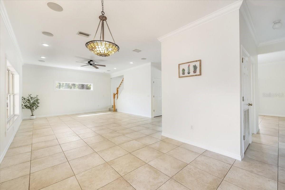 Image 13 of 56 For 4 Lake Charles Place