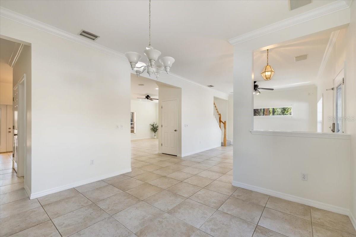 Image 24 of 56 For 4 Lake Charles Place