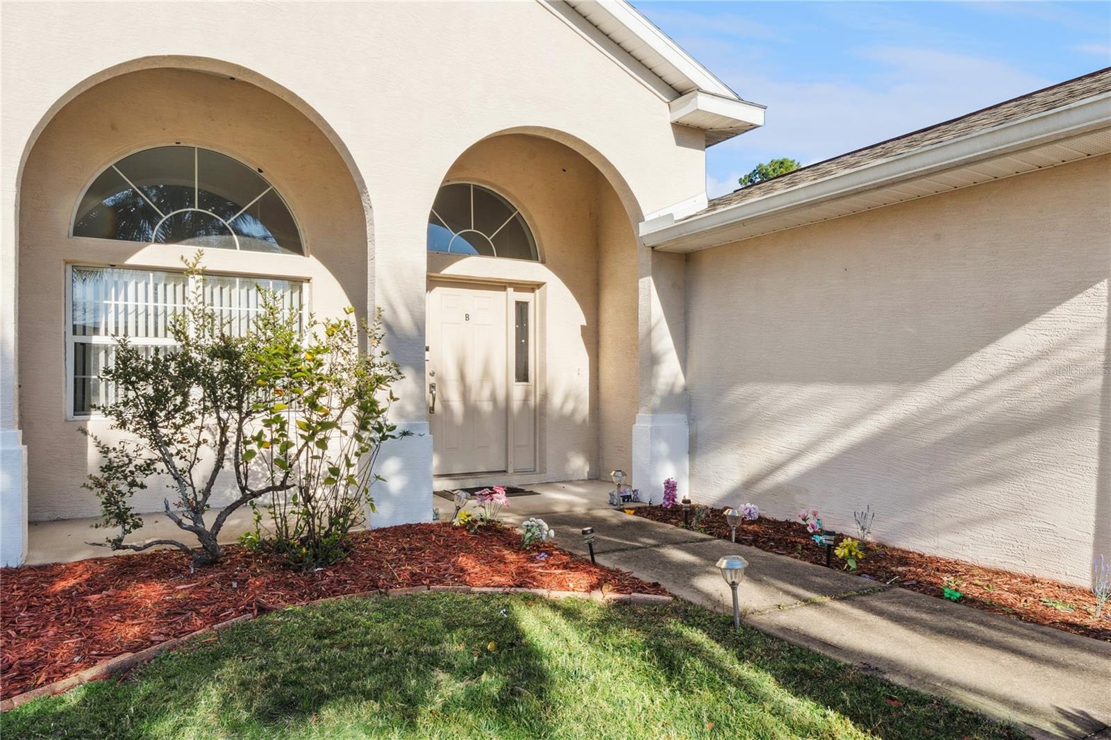 Image 3 of 22 For 16 Buttonwood Lane