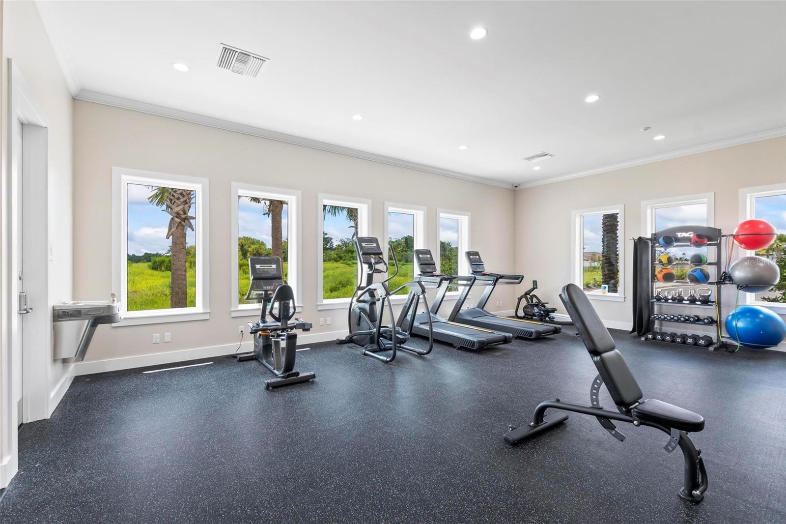 Image 40 of 61 For 6 Del Palma Drive